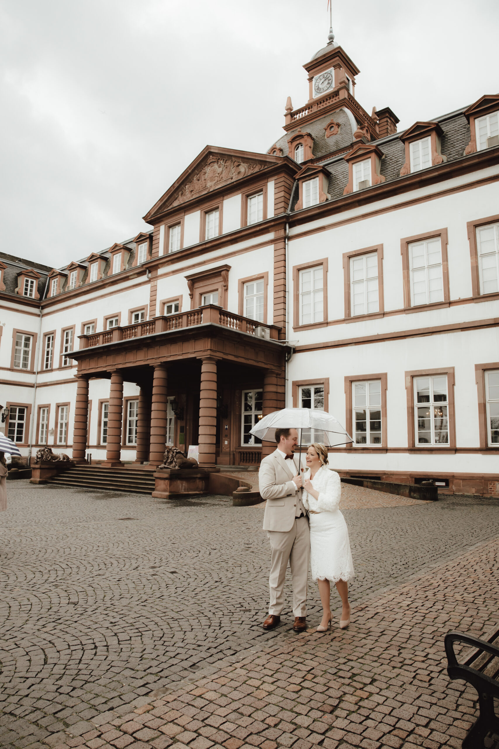 Hochzeitsfotografie Schloss Philippsruhe Hanau Brautpaar Shooting