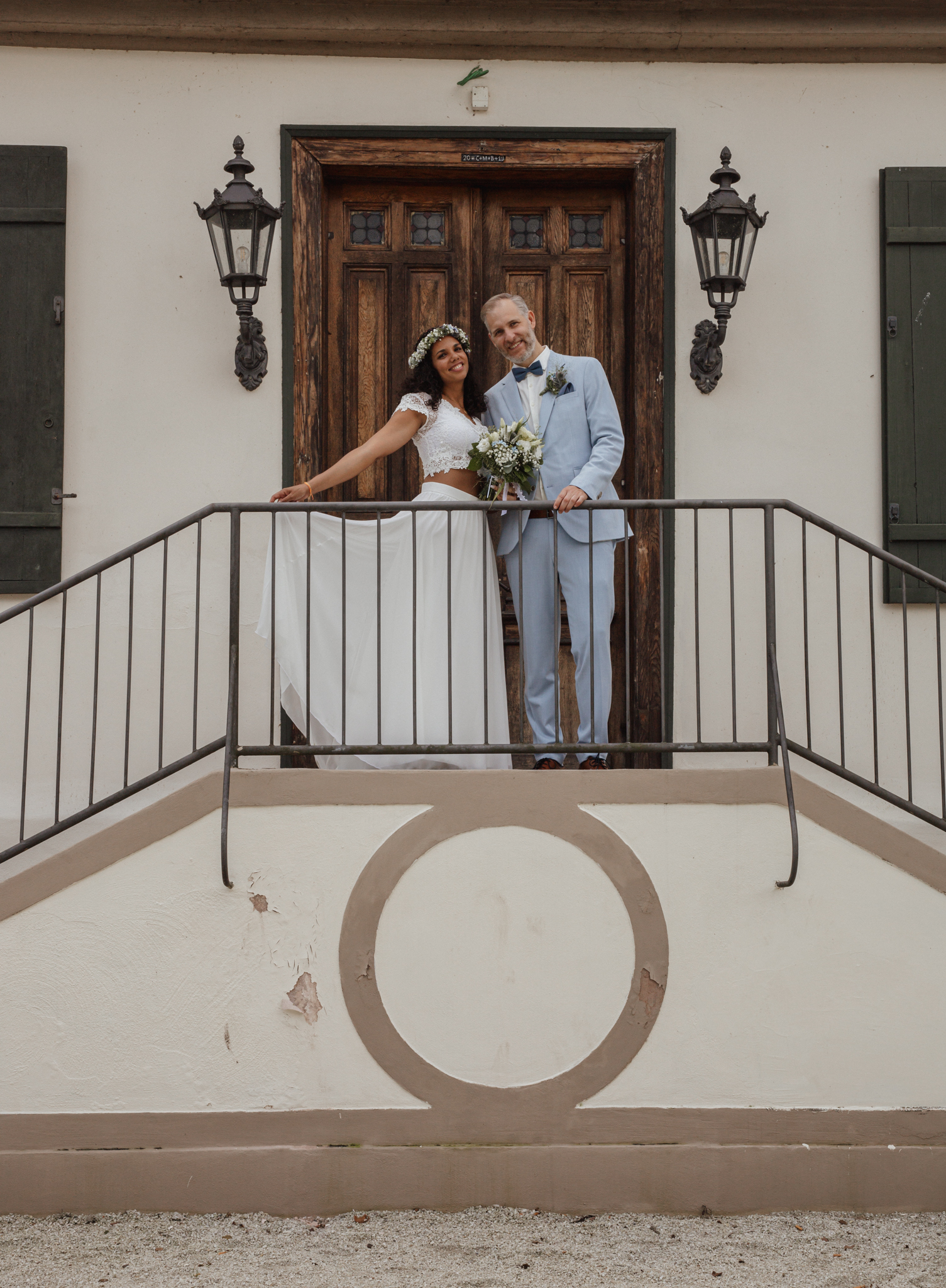 Hochzeit Jagdschloss Mönchbruch Brautpaar draußen